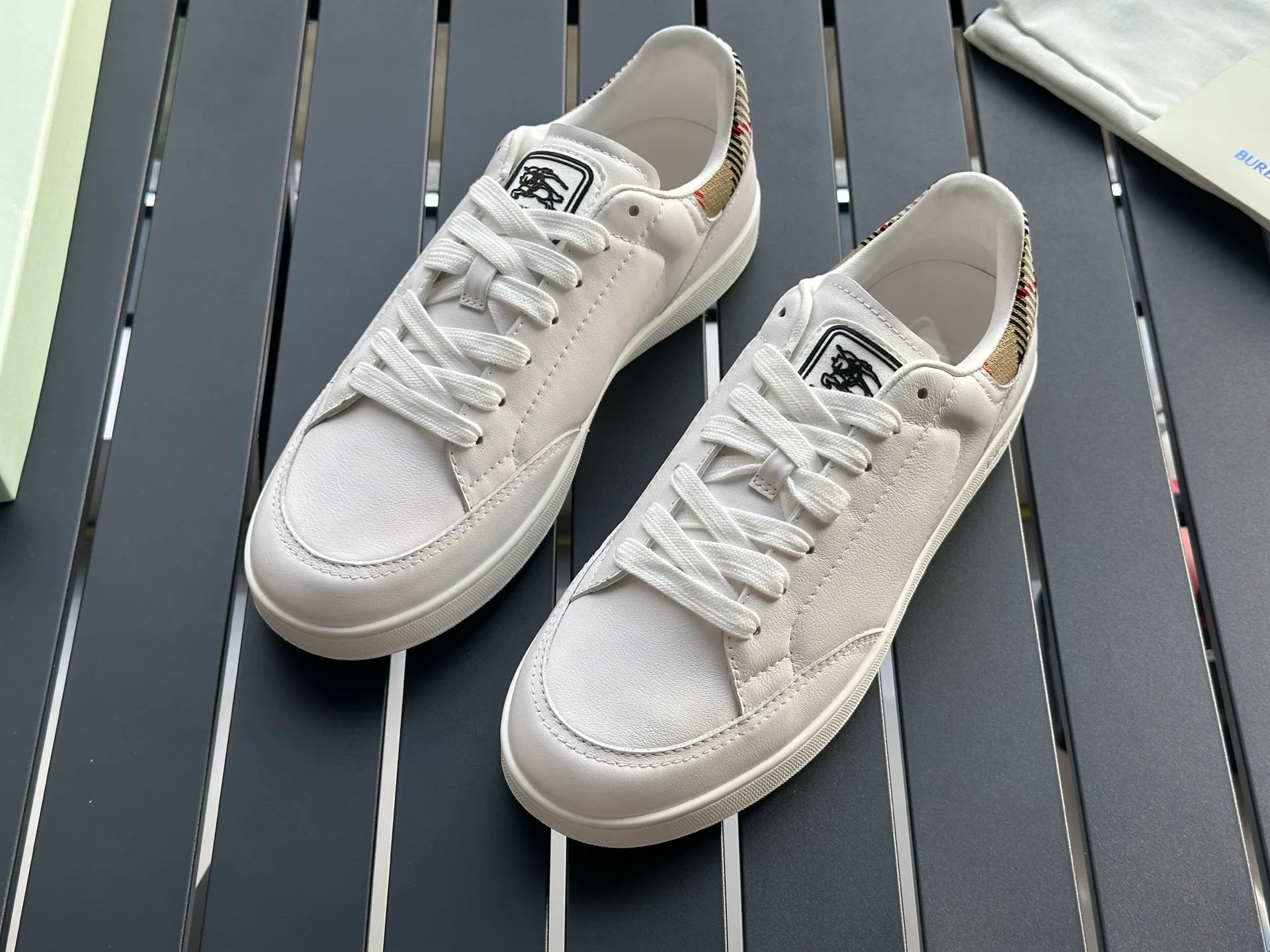 Кроссовки Мужские Burberry 17420314