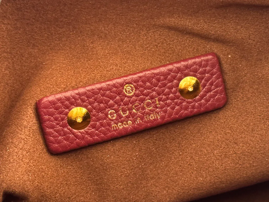 Классические Сумки Женские Gucci 11668976