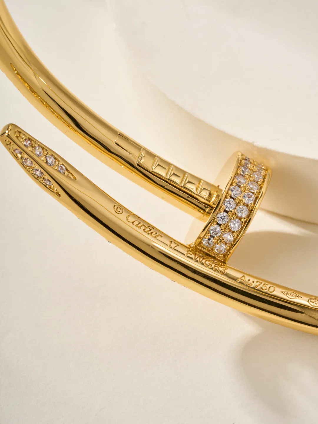 Бижутерия Cartier 18231021