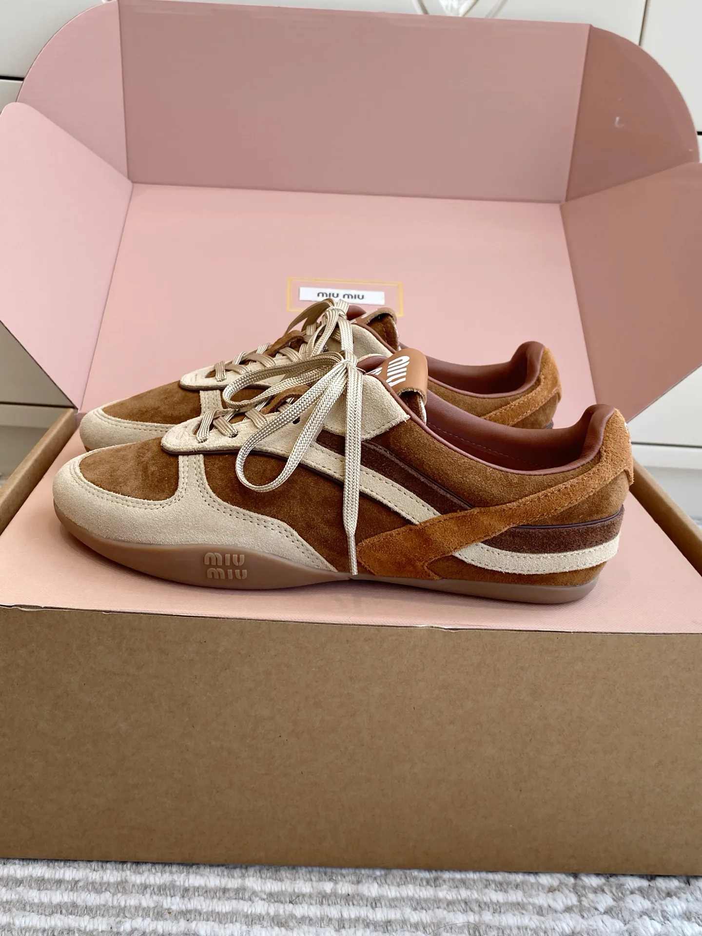 Кроссовки Женские Miu Miu 18261274