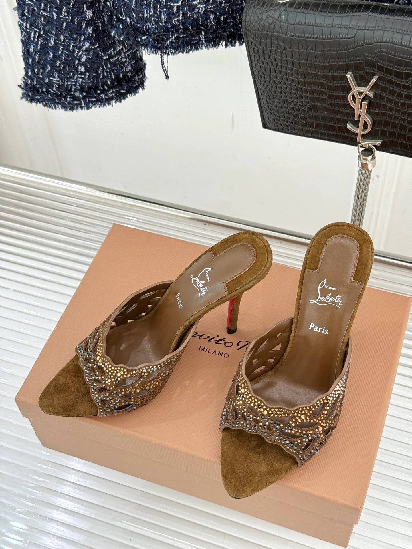 Босоножки Женские Christian Louboutin 458143