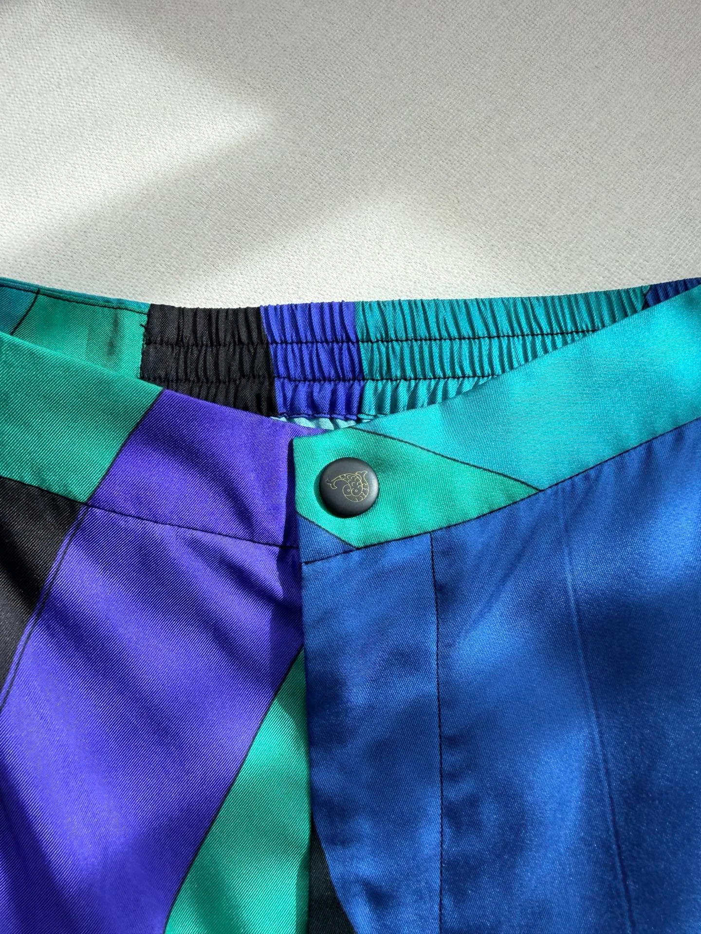 Шорты Женские Prada 11401459