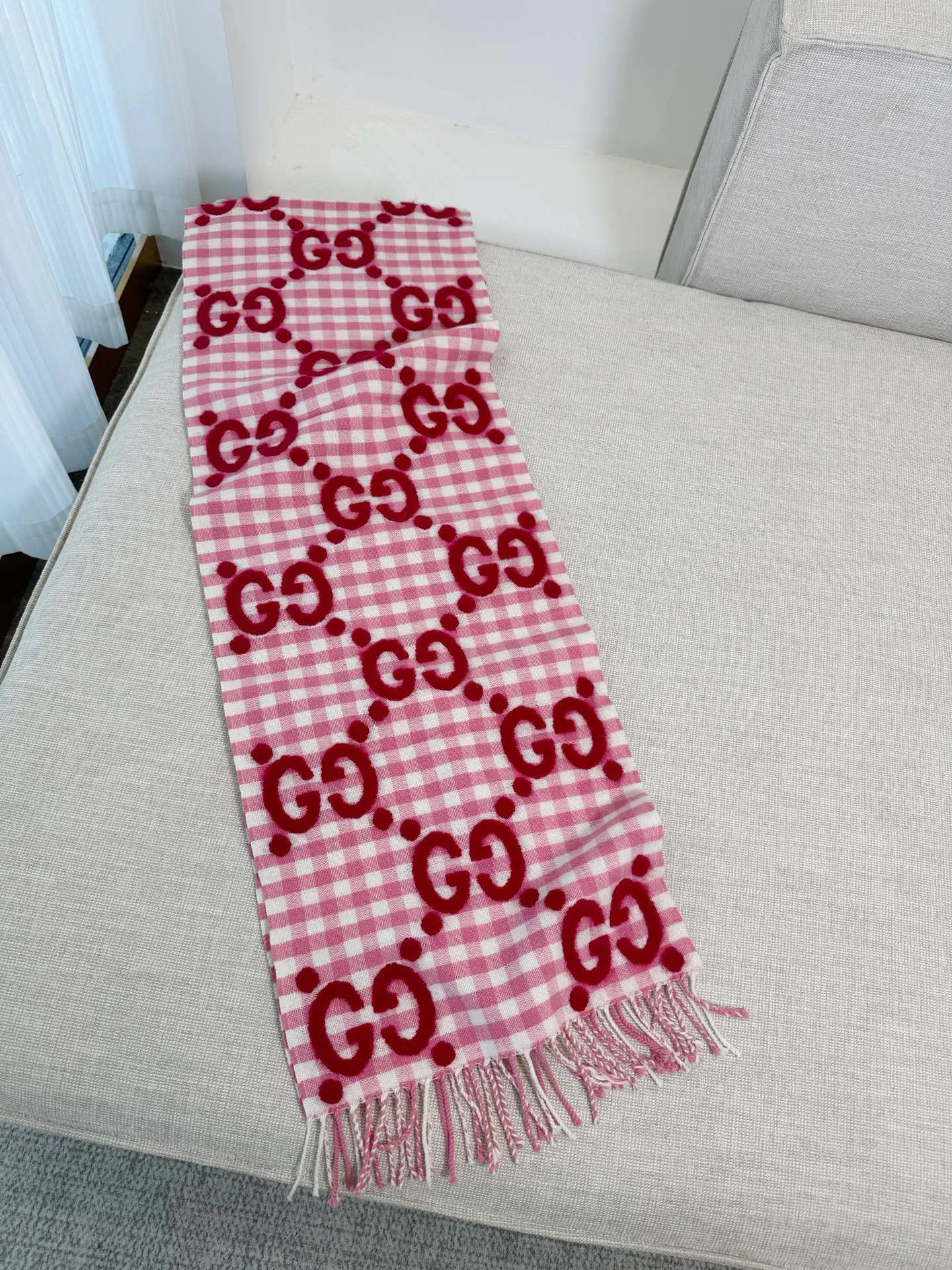 Шарфы Gucci 2215