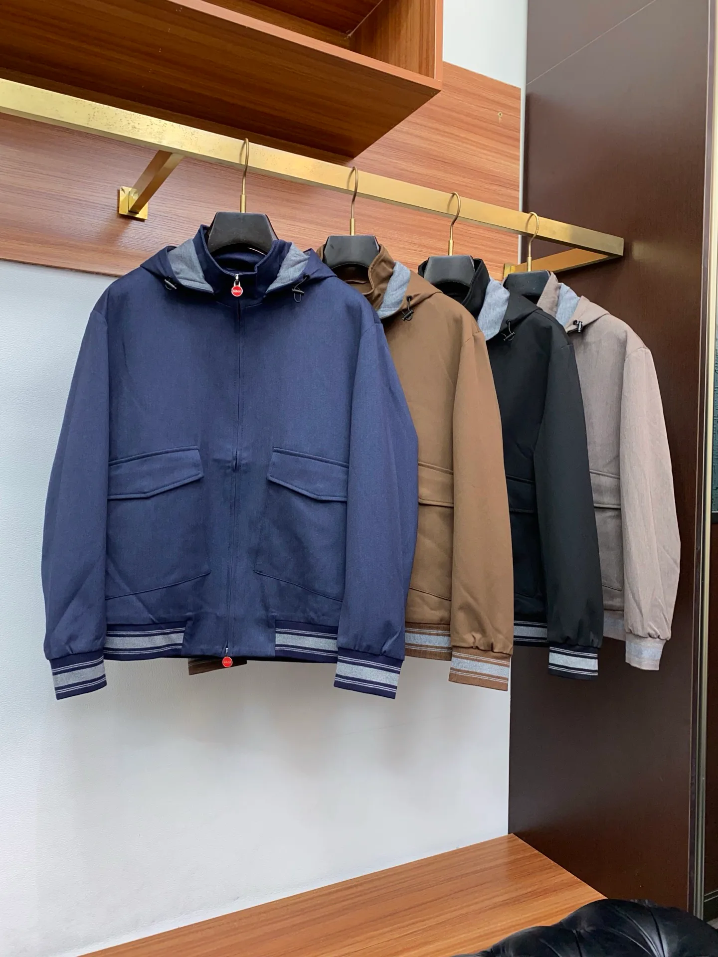 Куртки И Пуховики Мужские Kiton 5653361