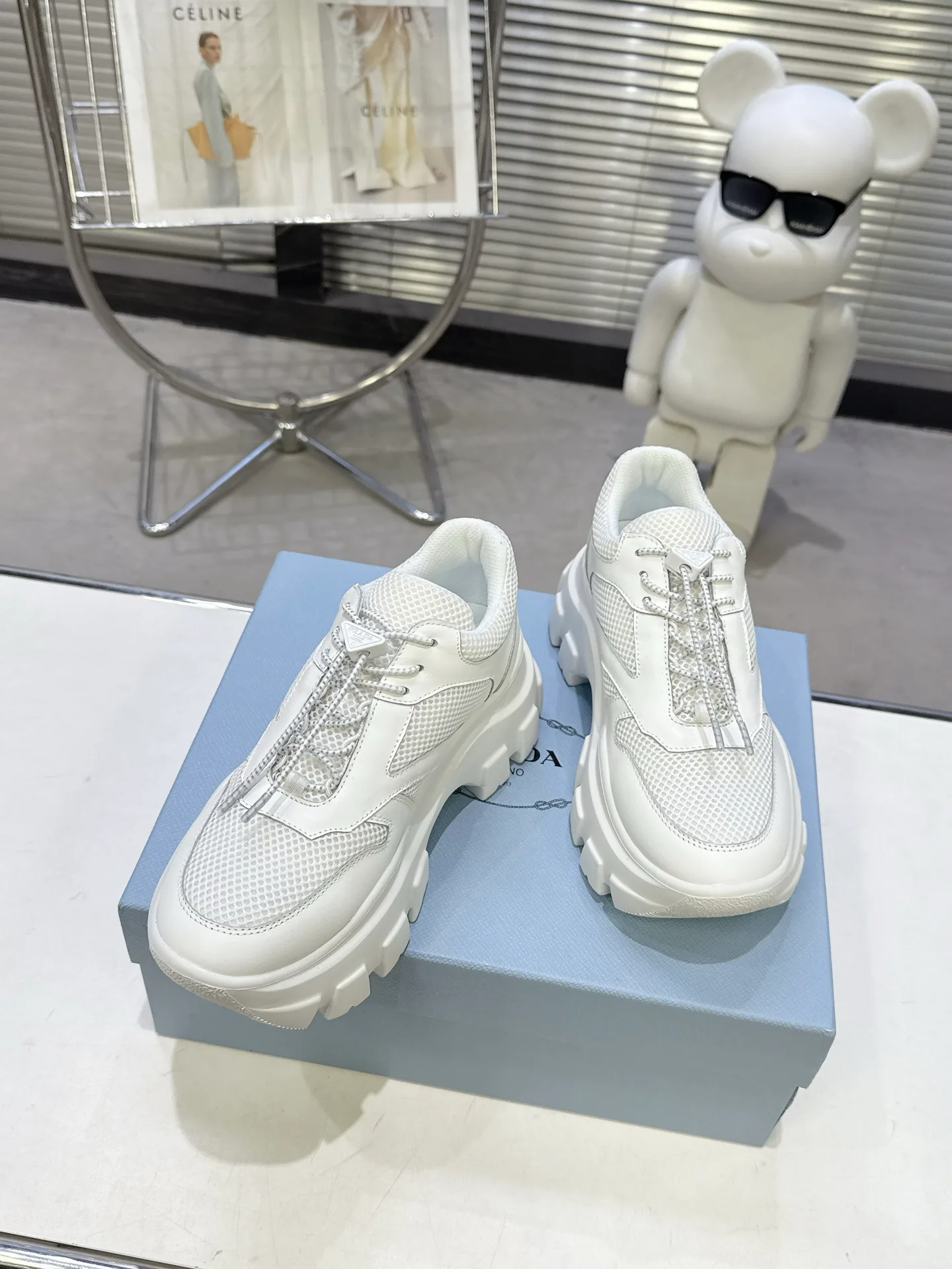 Кроссовки Женские Prada 17371777