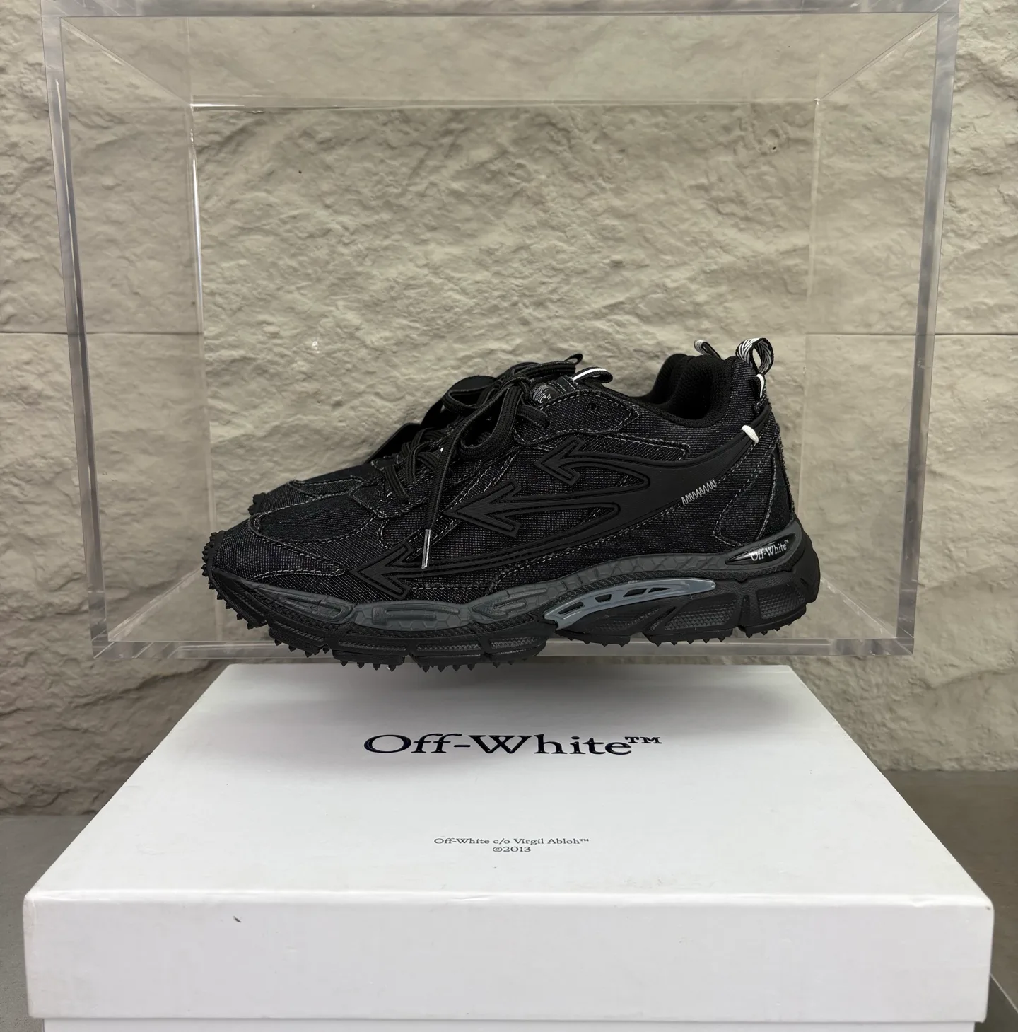Кроссовки Женские Off-White 18351520