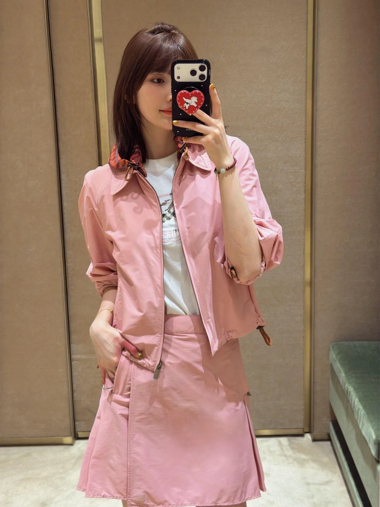 Куртки И Пуховики Женские Burberry 13420103