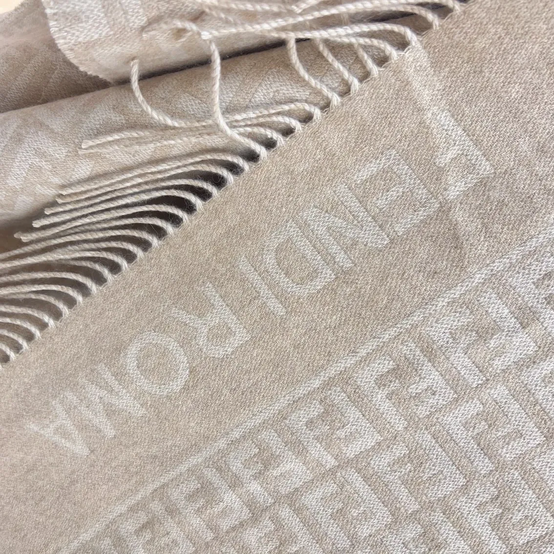 Шарфы Fendi 1607831