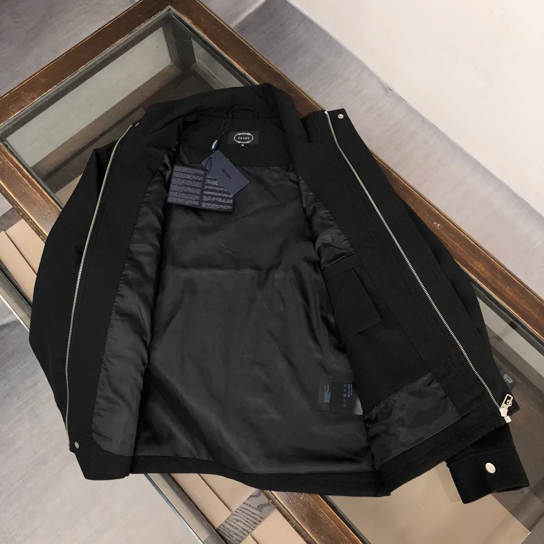 Куртки И Пуховики Мужские Prada 13230386