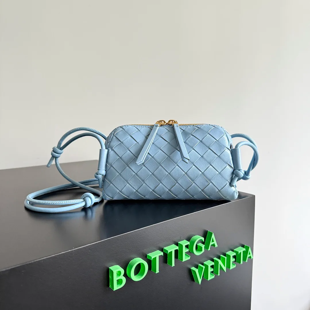 Клатчи Женские Bottega Veneta 11321710