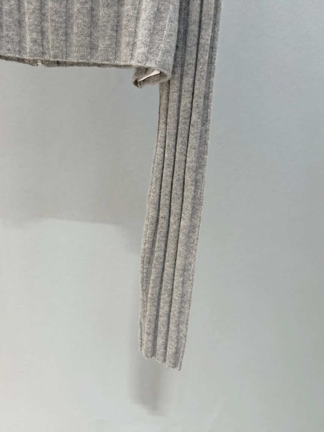 Джемперы Женские Miu Miu 392878