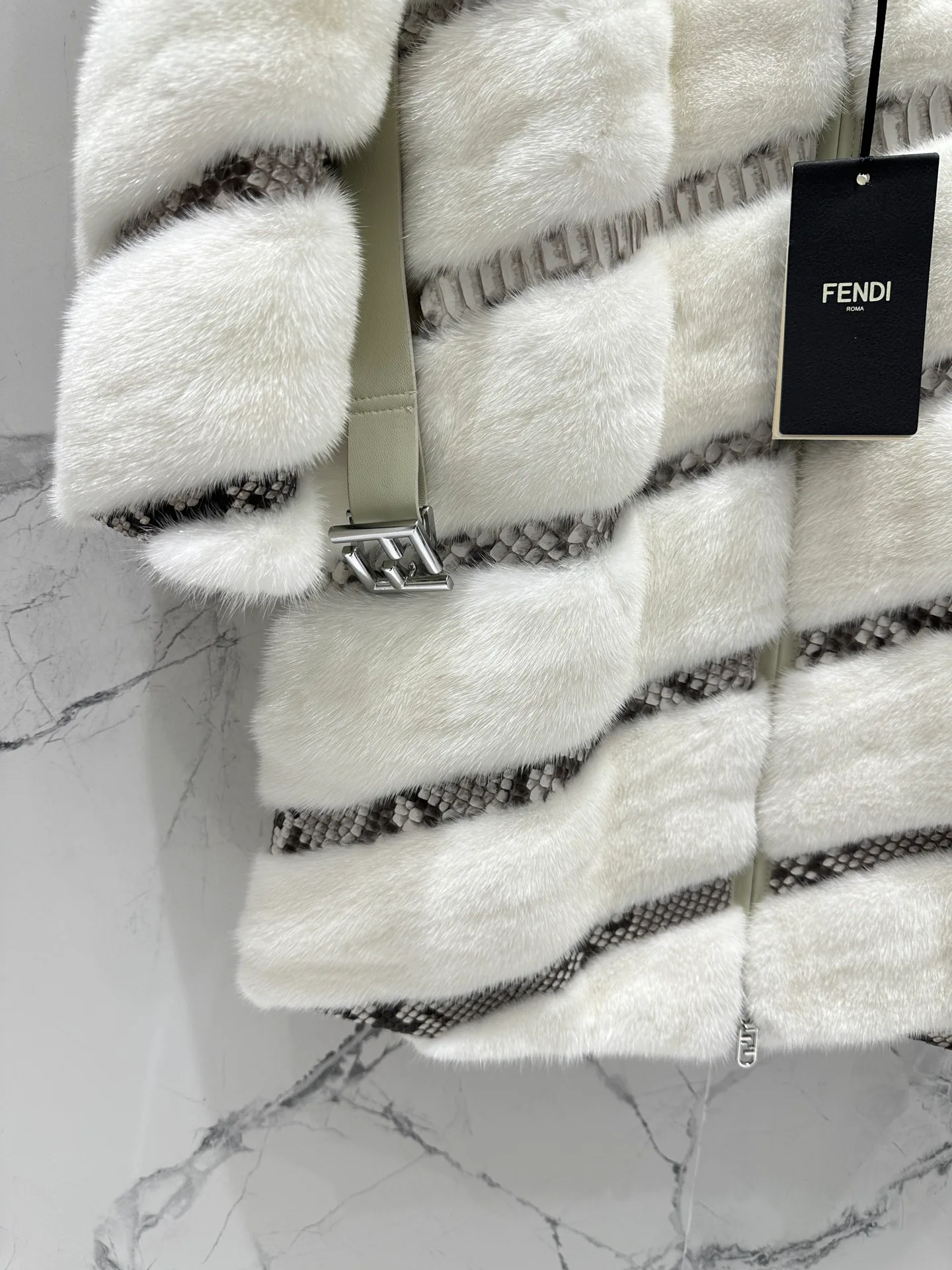 Шубы Женские Fendi 855741