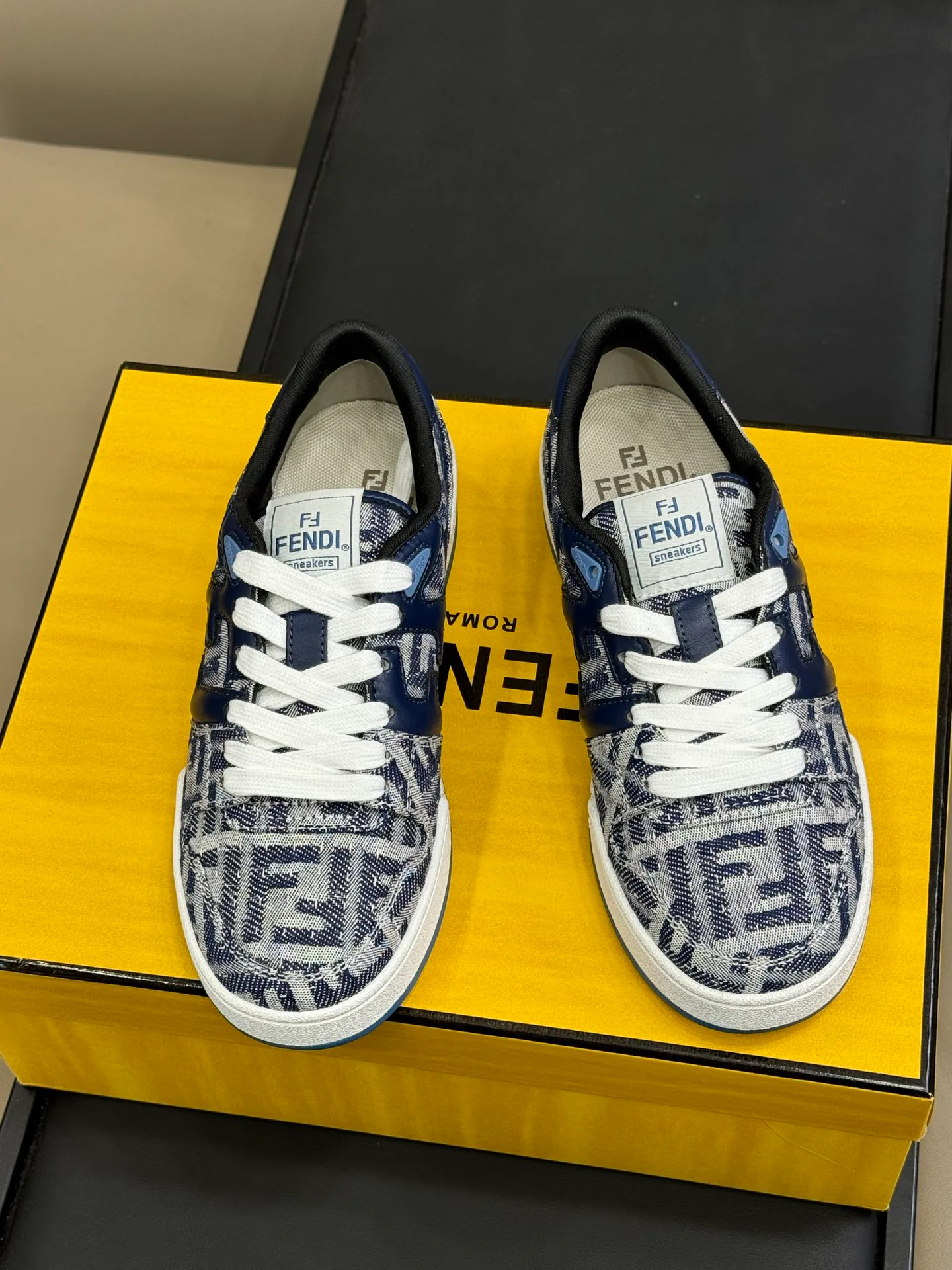 Кроссовки Мужские Fendi 12953171