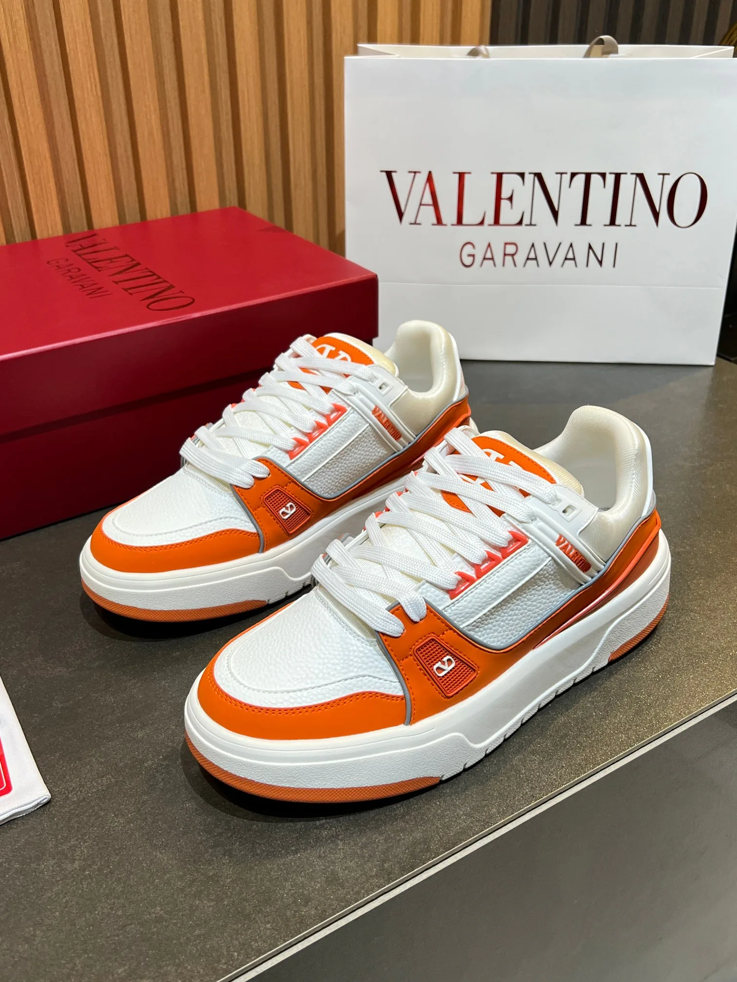 Кроссовки Женские Valentino 11575964