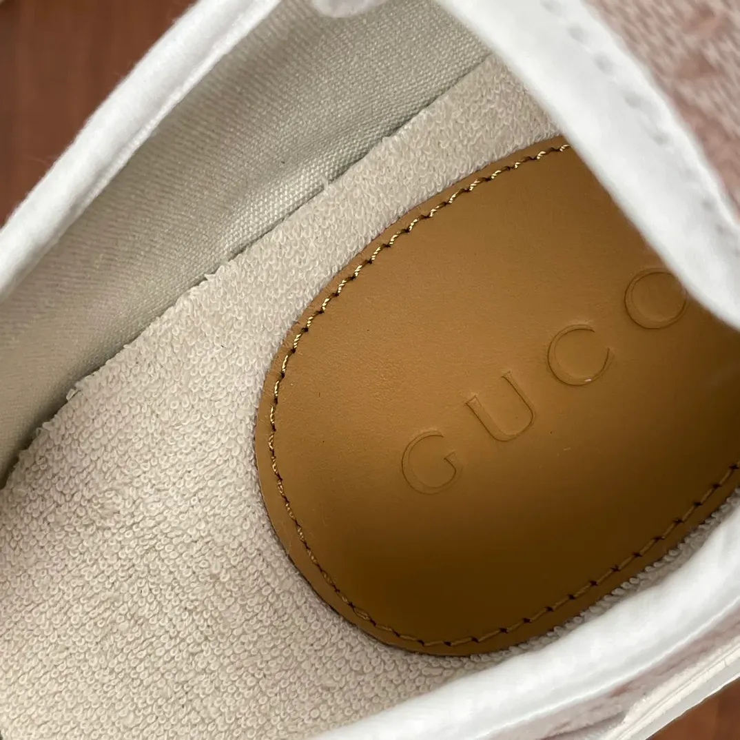 Кеды Женские Gucci 573305