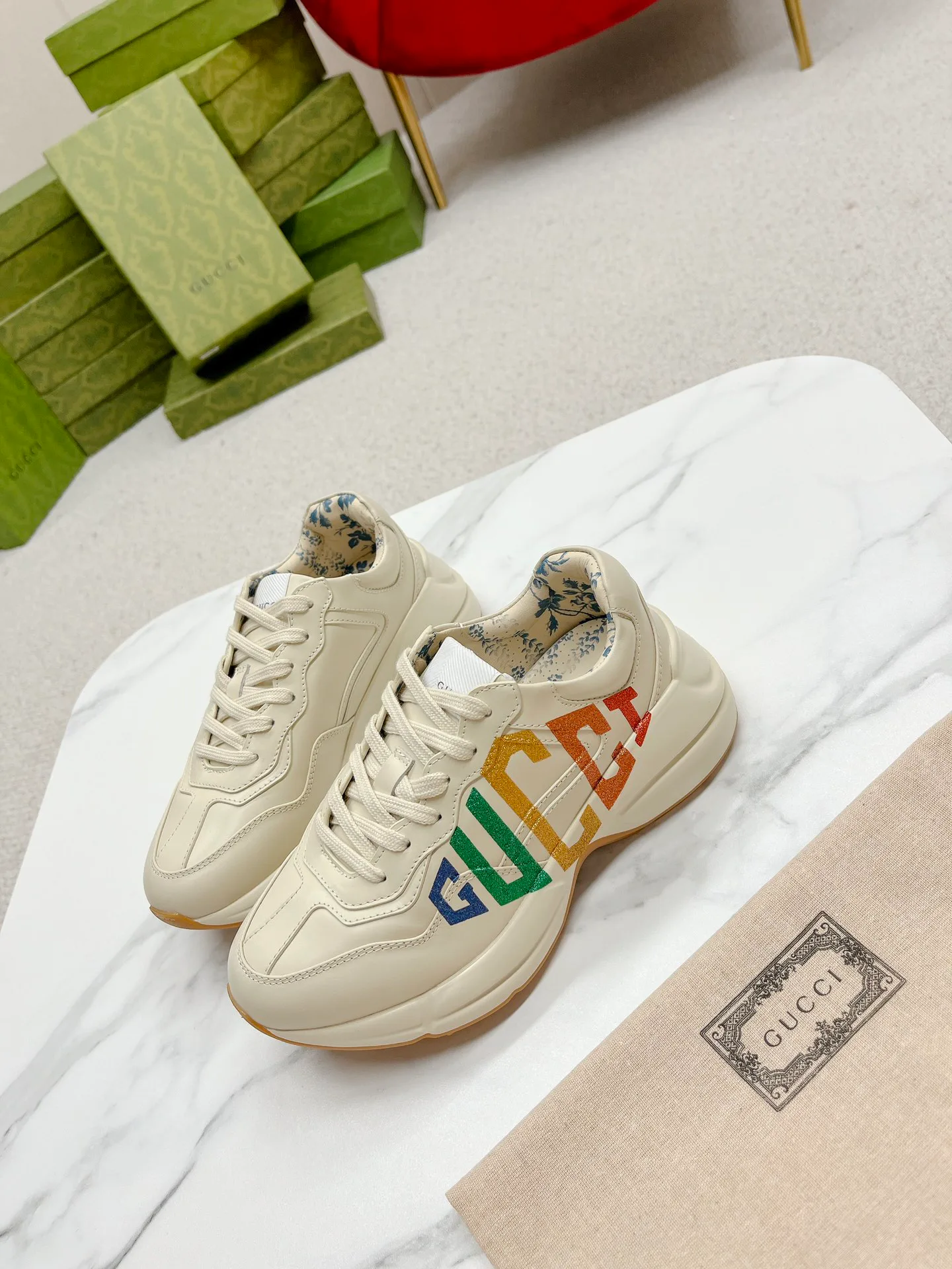 Кроссовки Женские Gucci 989685