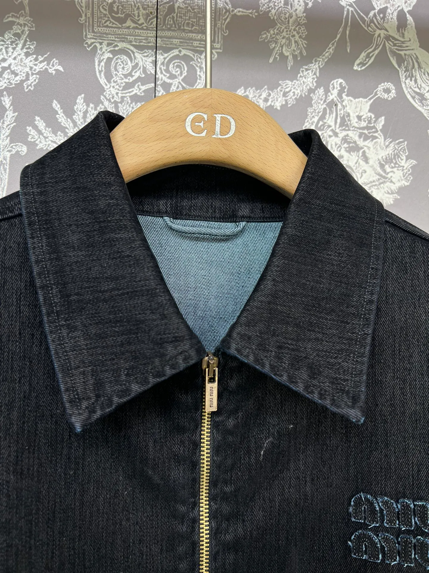 Куртки И Пуховики Женские Miu Miu 32927