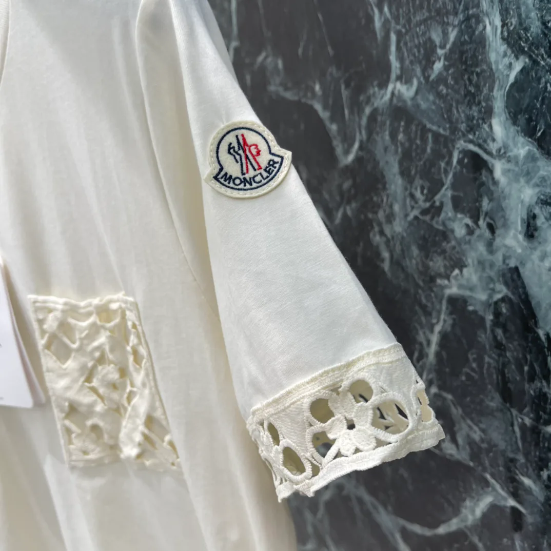 Футболки Женские Moncler 11700312