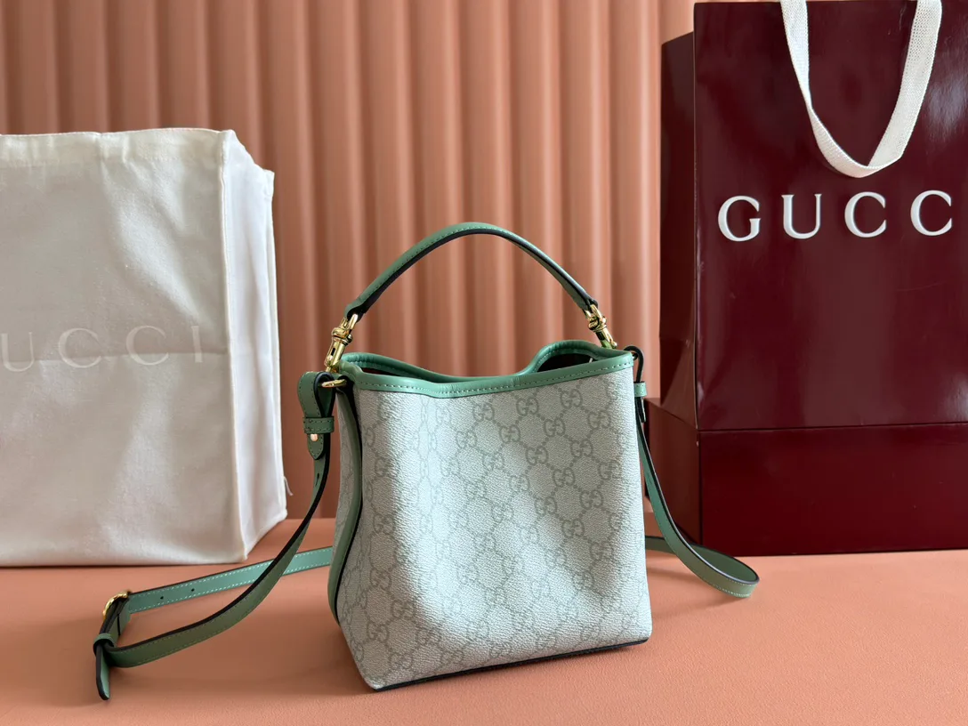Классические Сумки Женские Gucci 11565796