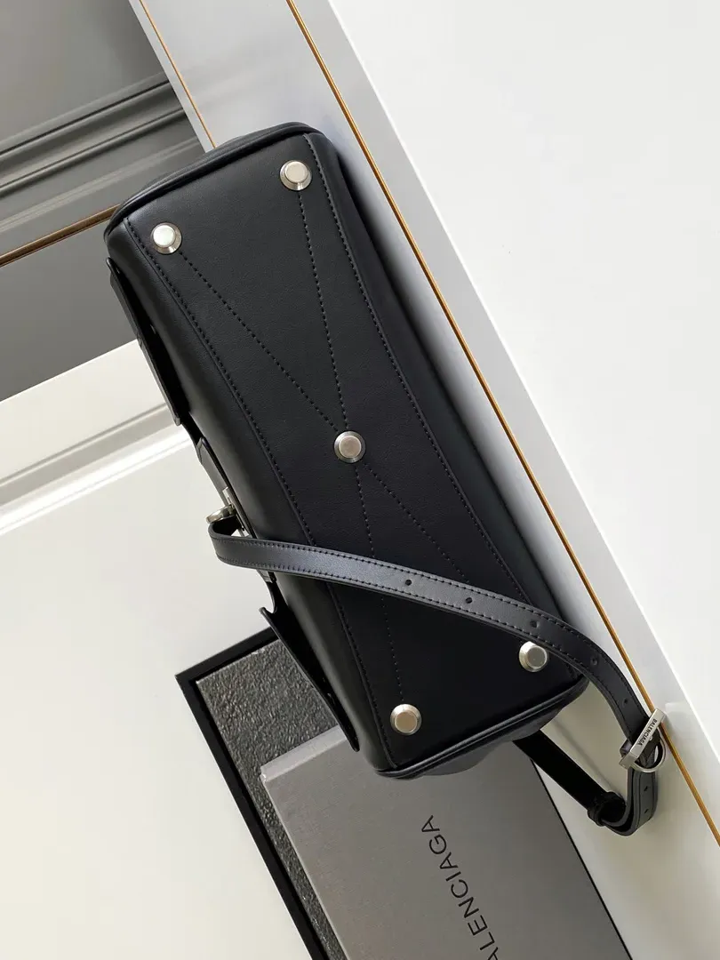 Сумки На Ремне Женские Balenciaga 84614