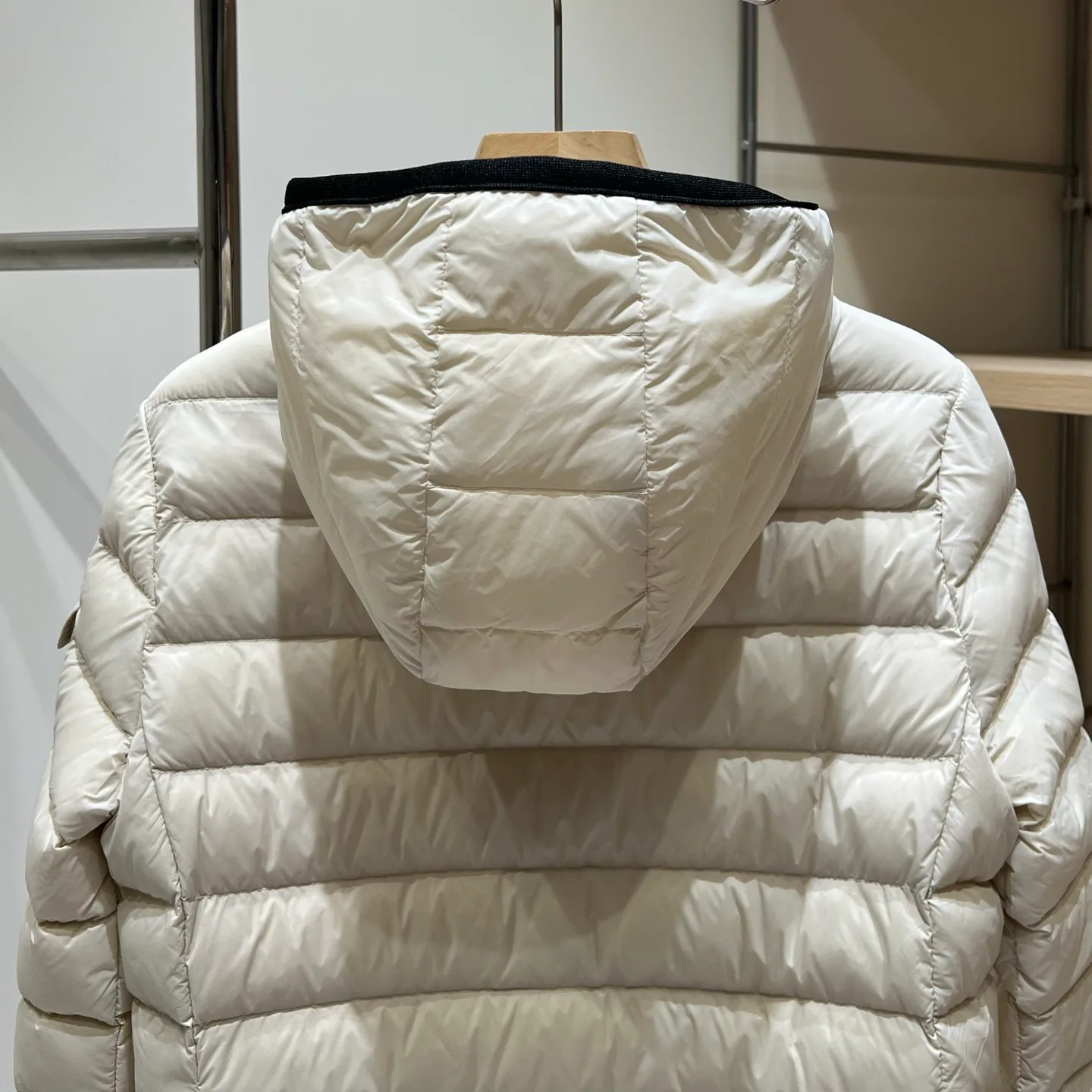 Куртки И Пуховики Женские Moncler 18336958