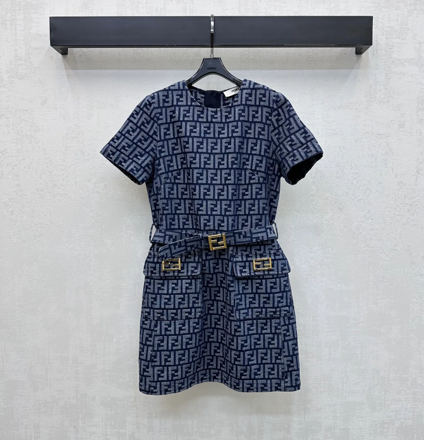 Платья Женские Fendi 14872436