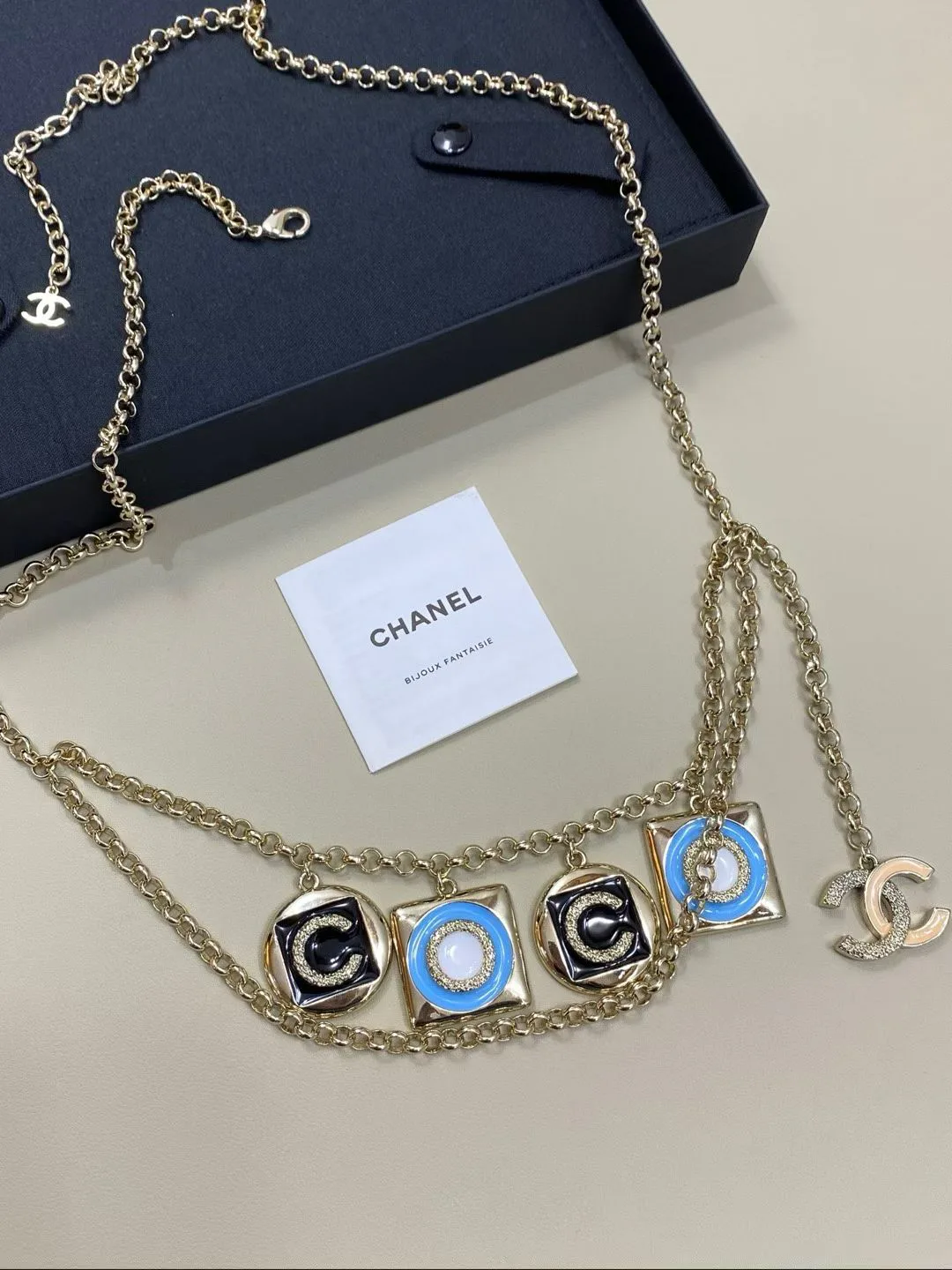 Бижутерия Chanel 817698