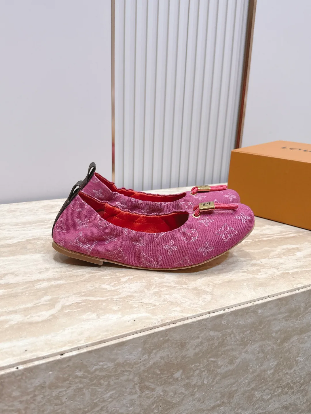 Балетки Женские Louis Vuitton 17178359