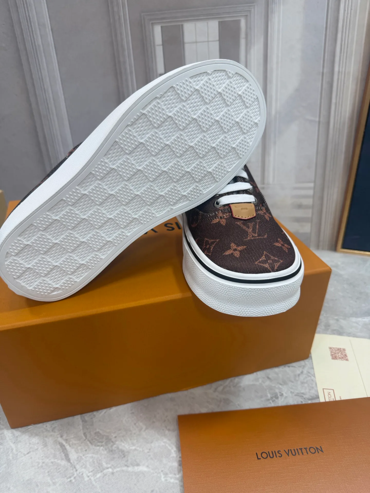 Кроссовки Мужские Louis Vuitton 18190082