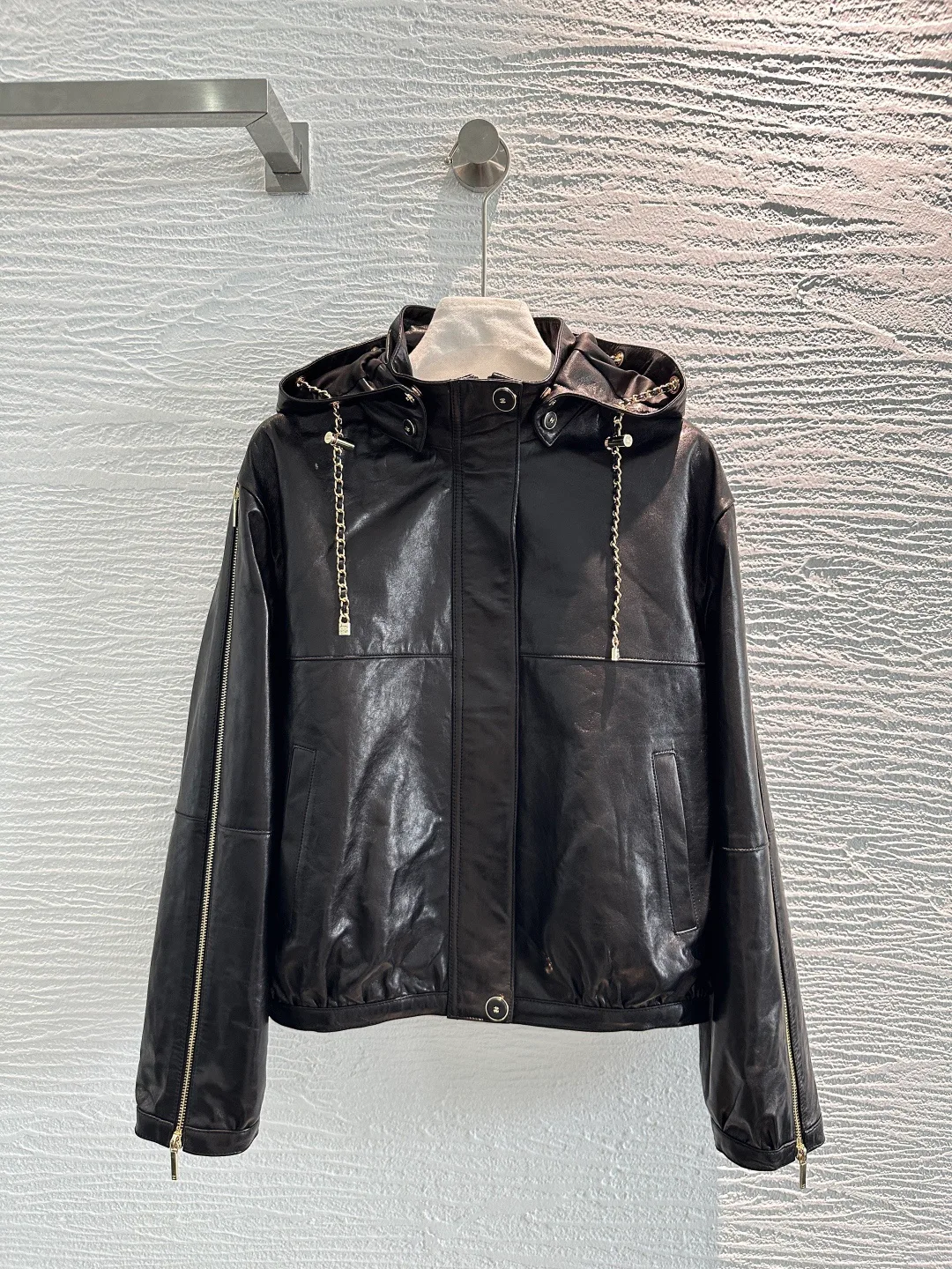 Кожаные Куртки И Дублёнки Женские Chanel 17474162