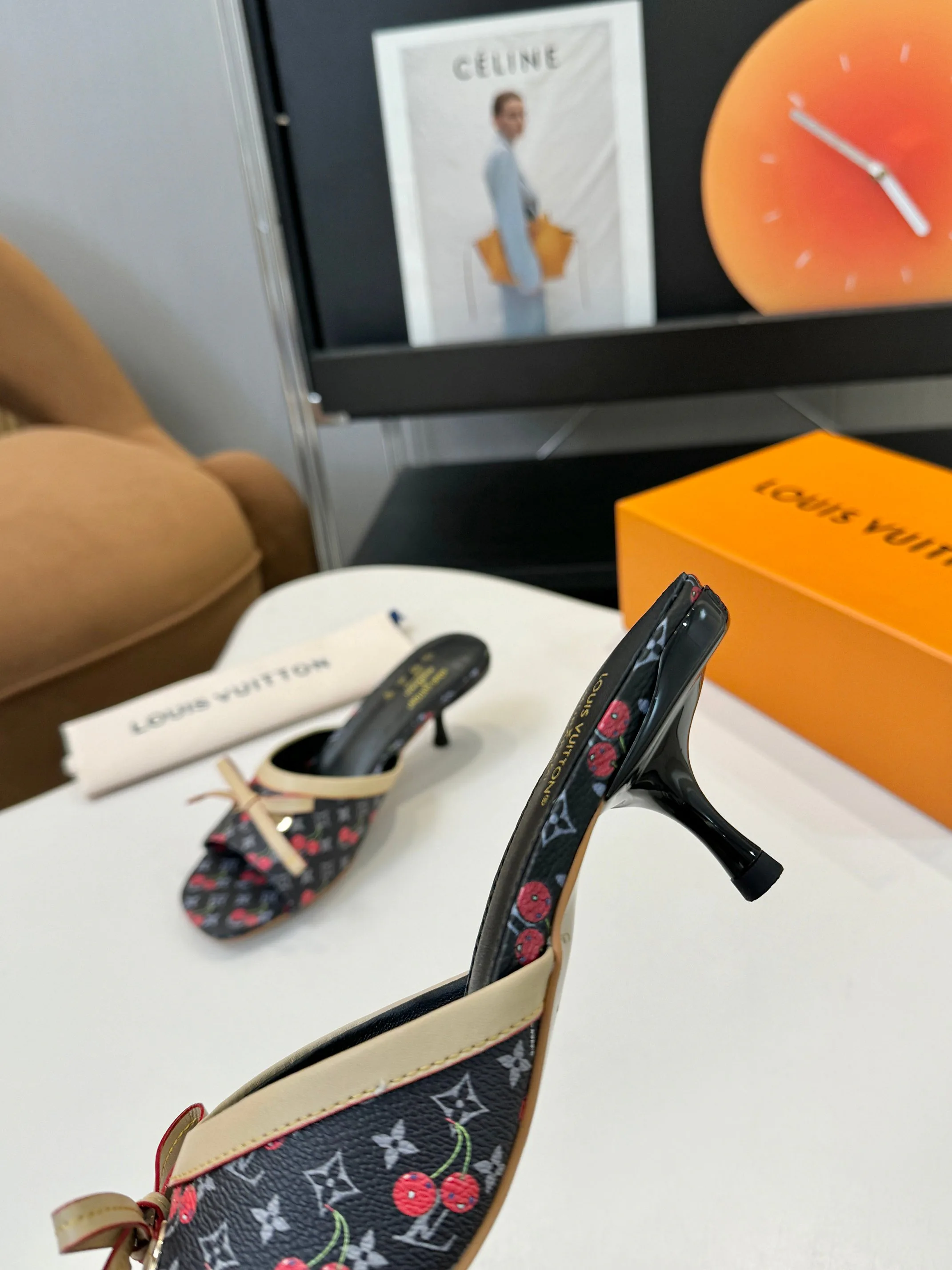 Босоножки Женские Louis Vuitton 11190680