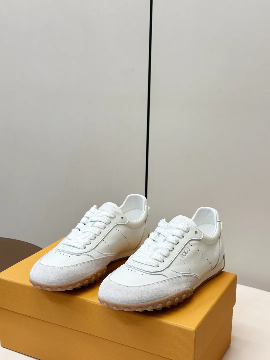 Кроссовки Женские Tod's 18397679