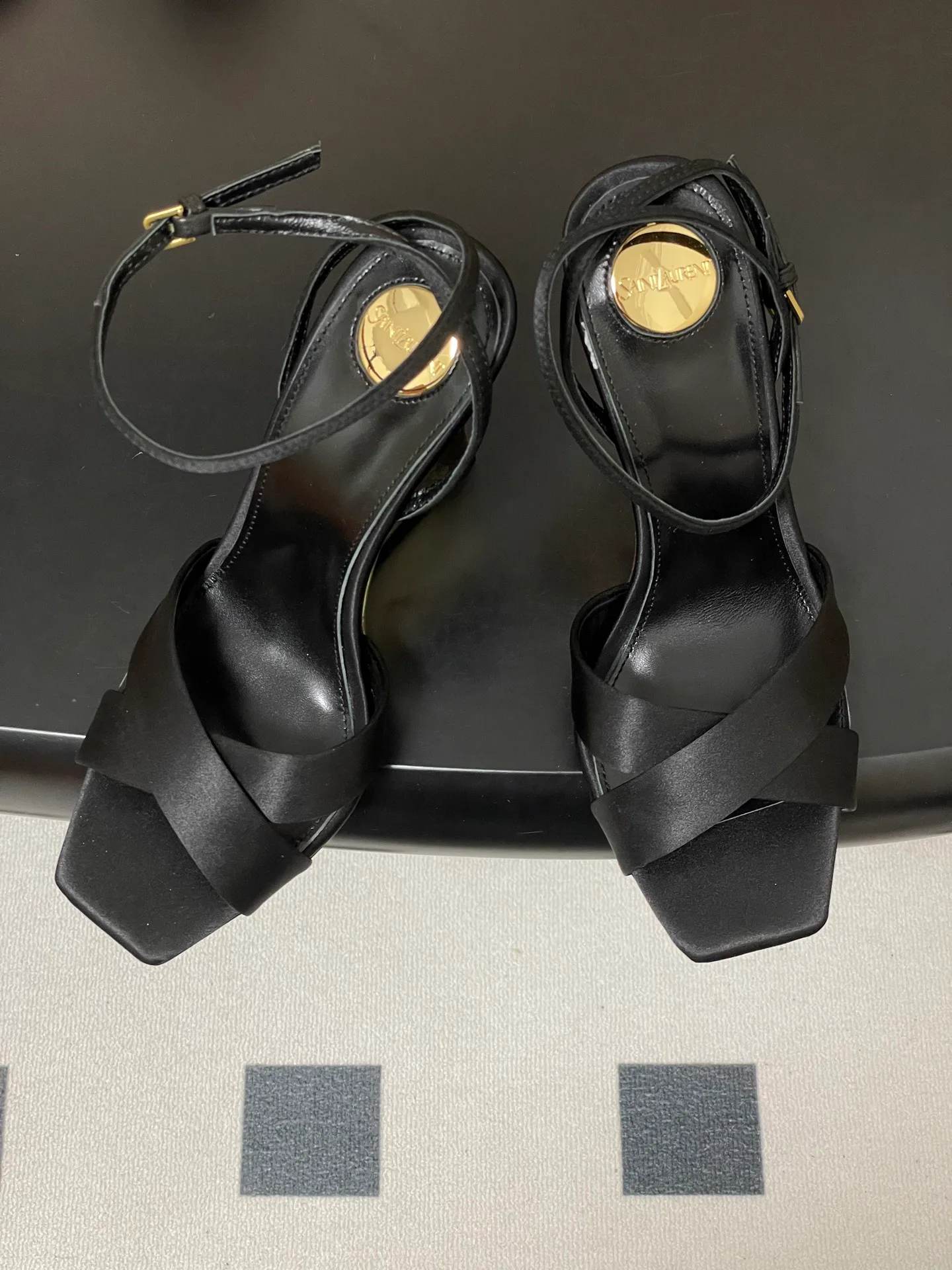 Босоножки Женские Saint Laurent 2597140