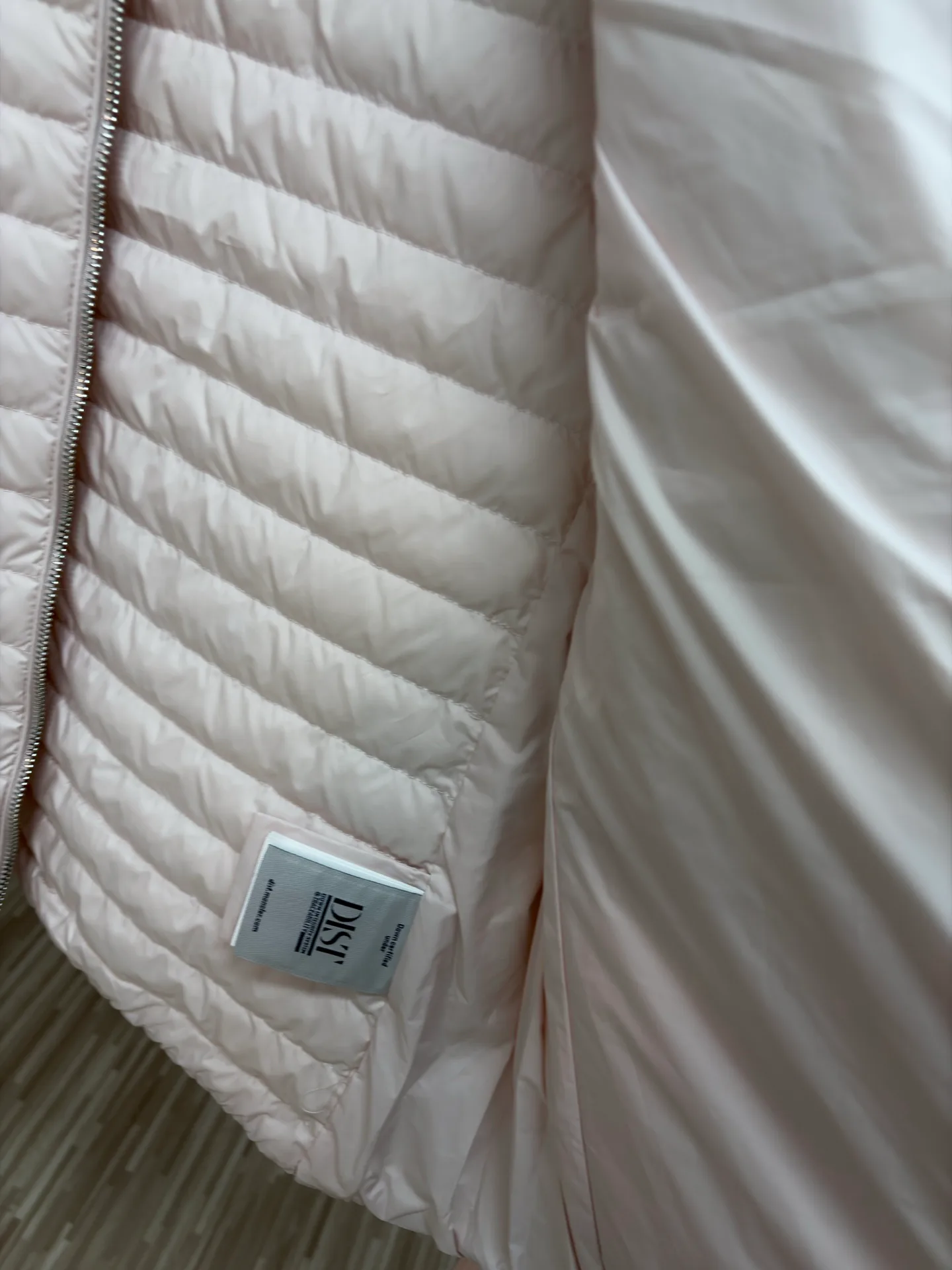 Куртки И Пуховики Женские Moncler 18600002