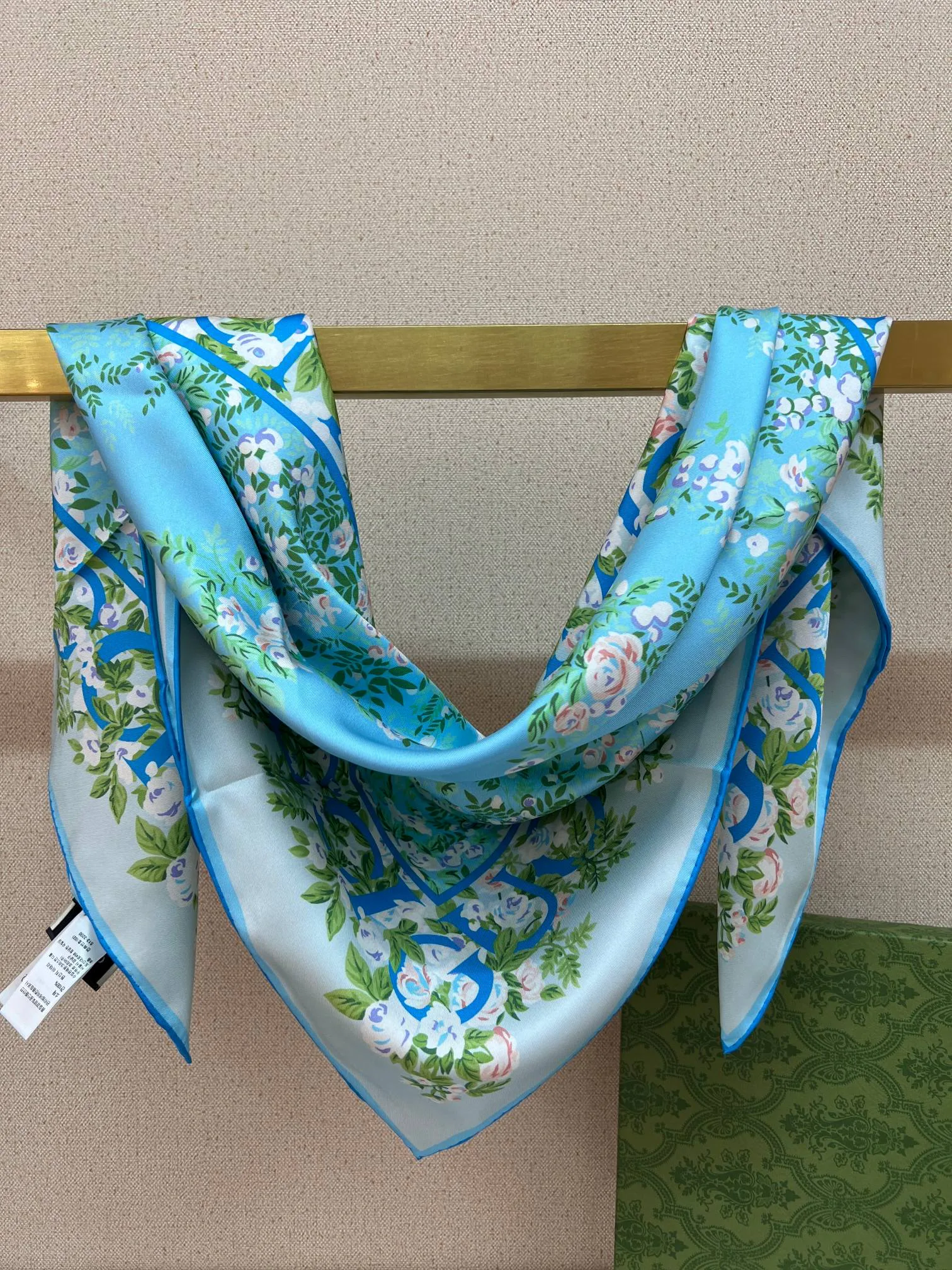 Шарфы Gucci 27660