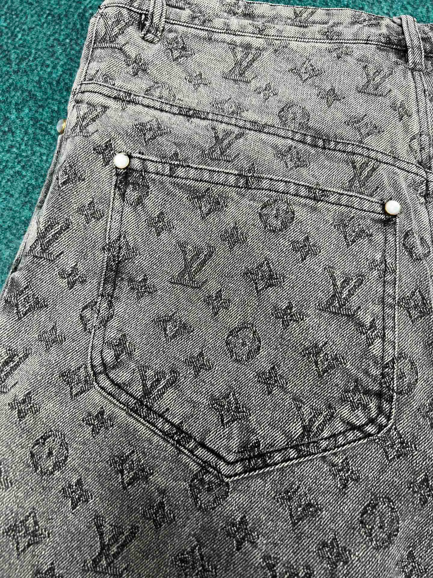 Шорты Женские Loewe 19017