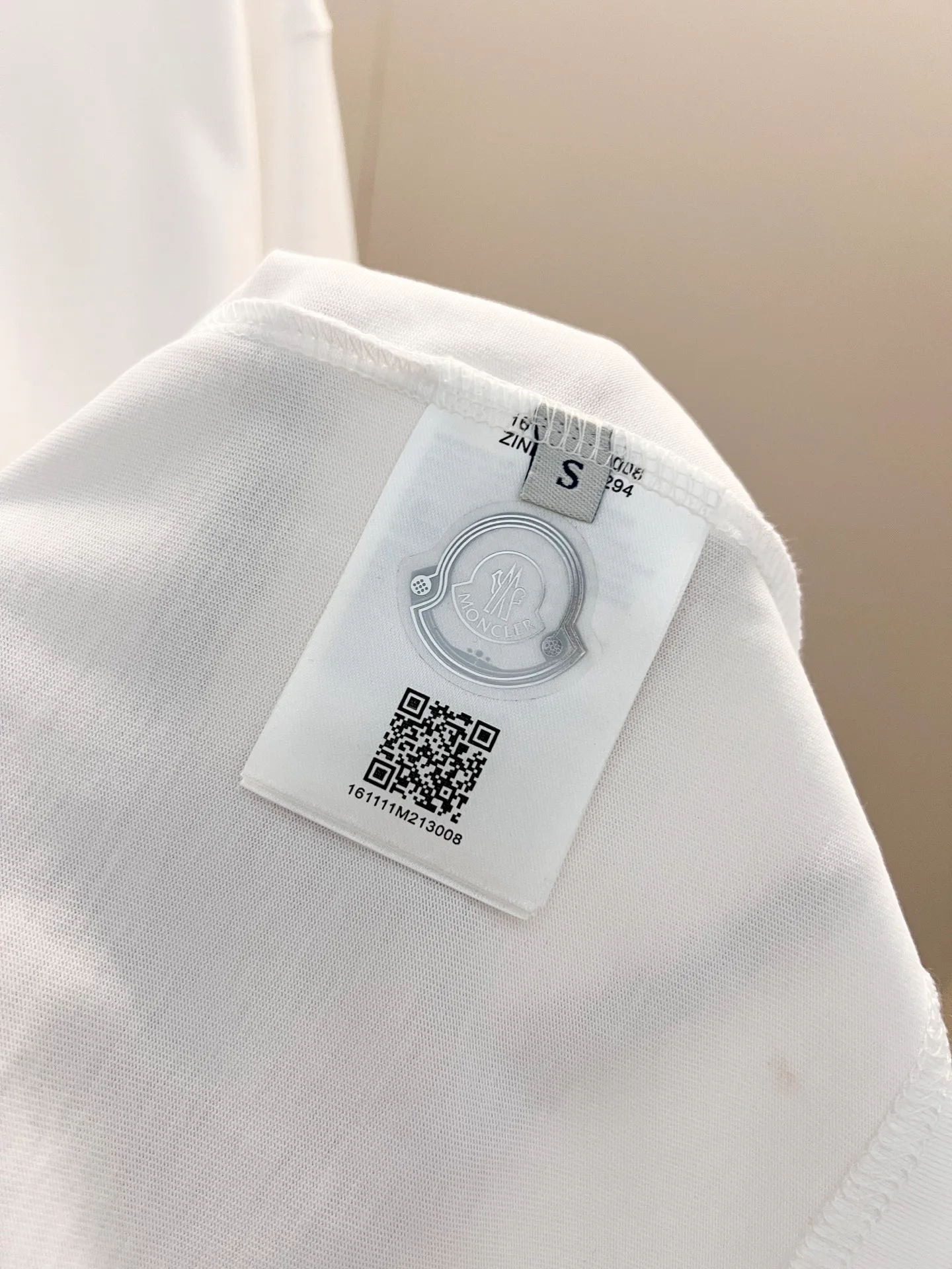 Футболки Женские Moncler 1259332