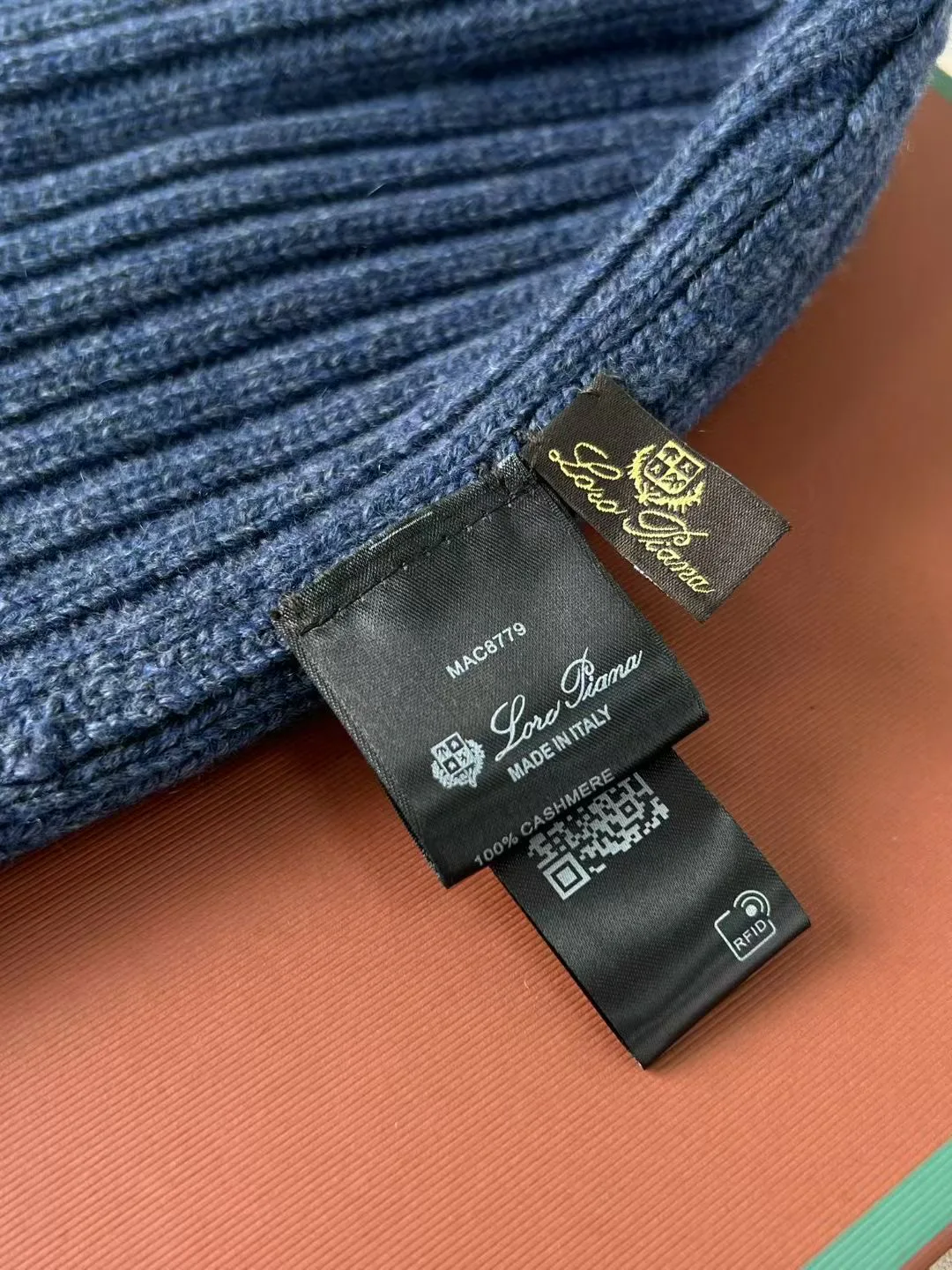 Головные Уборы Loro Piana 81354