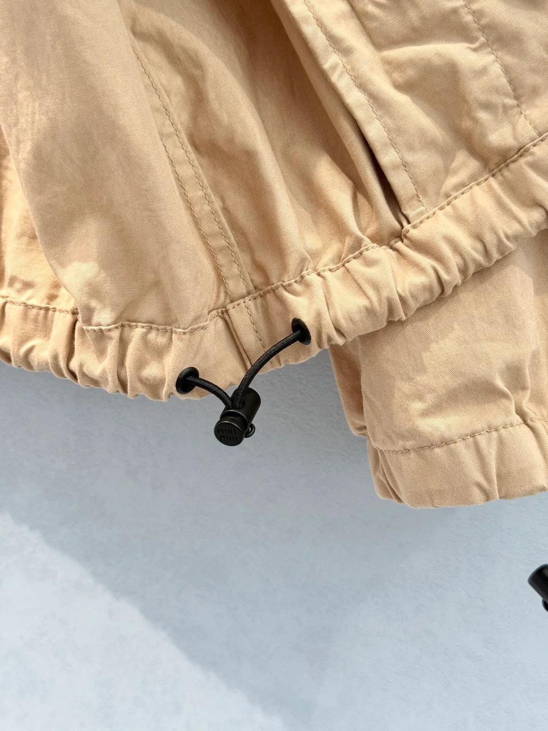 Куртки И Пуховики Женские Miu Miu 17628694
