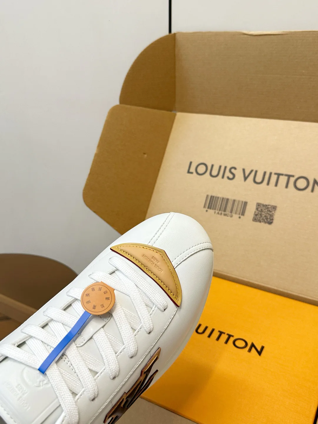 Кроссовки Женские Louis Vuitton 11594924