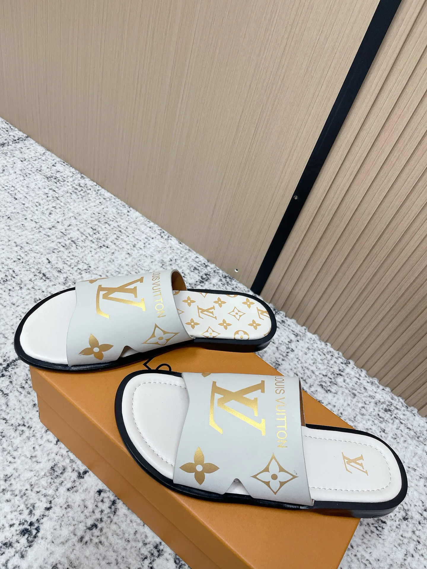 Сандалии Мужские Louis Vuitton 12785776