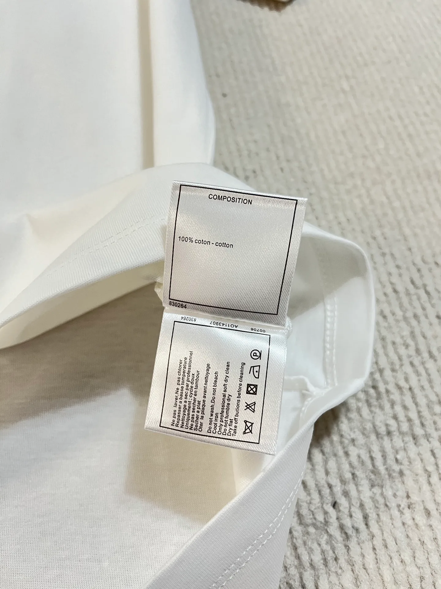 Футболки Женские Chanel 10496897