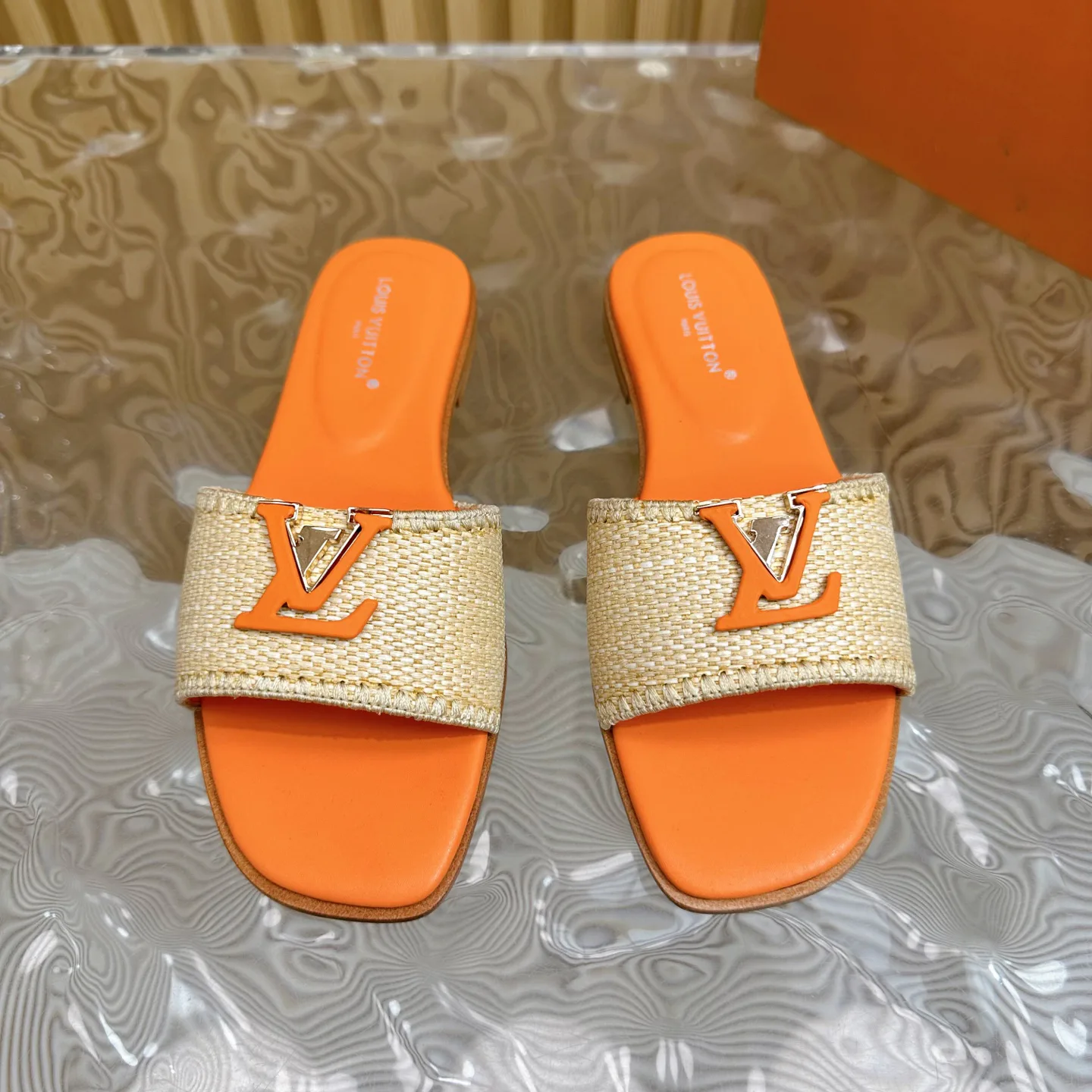 Шлепанцы Женские Louis Vuitton 629246