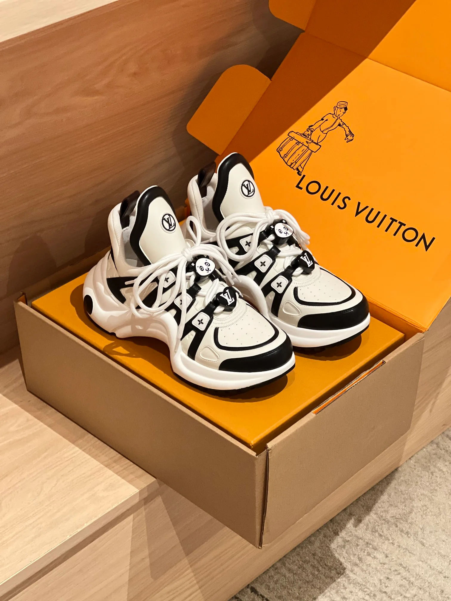 Кроссовки Женские Louis Vuitton 371393