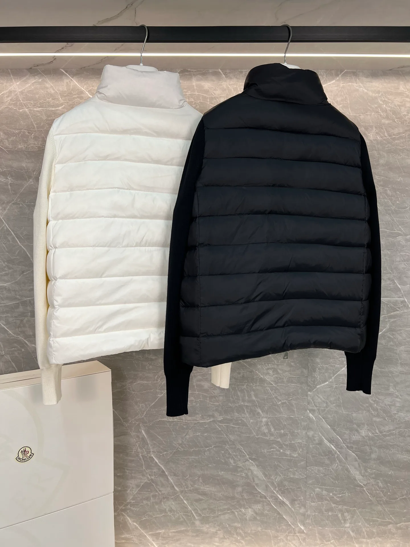 Куртки И Пуховики Женские Moncler 18599809