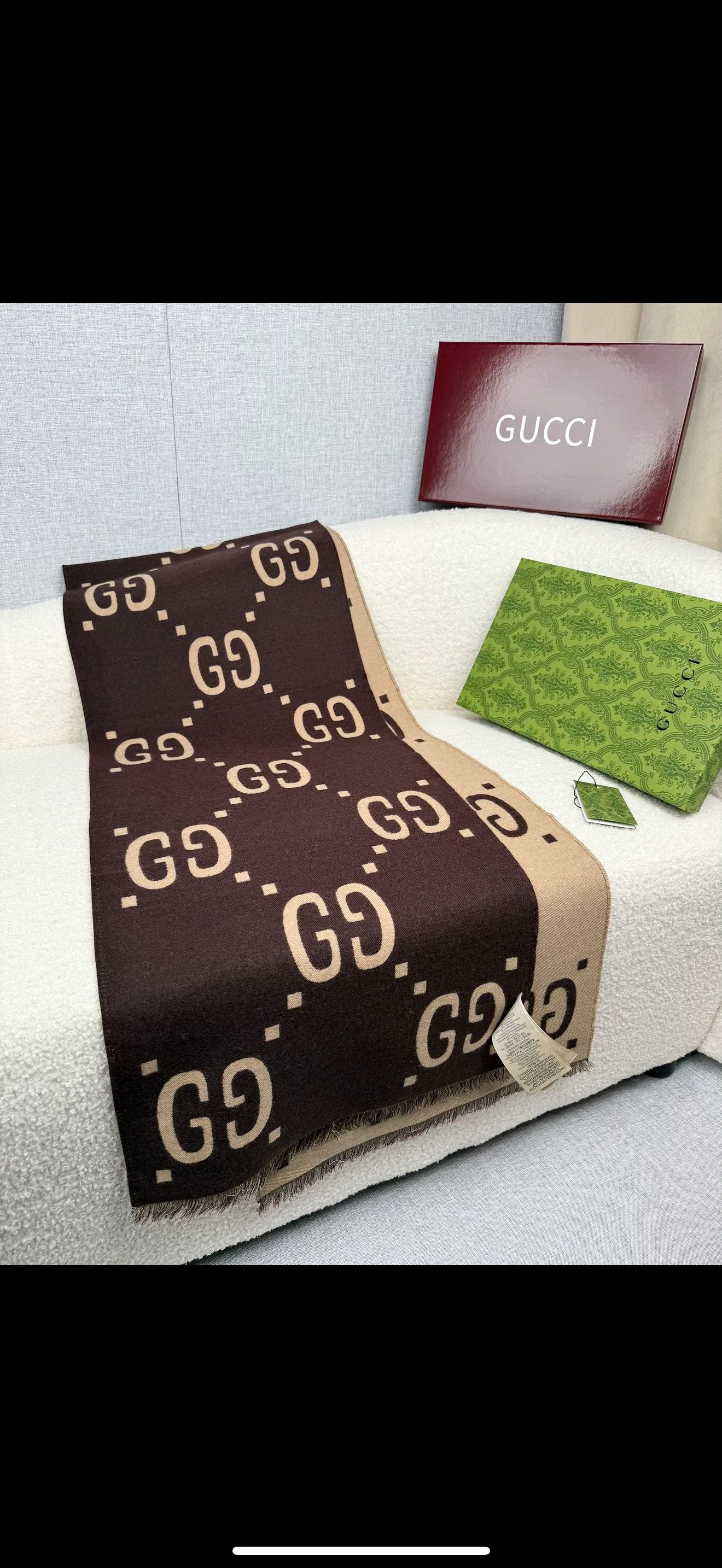 Шарфы Gucci 18675836