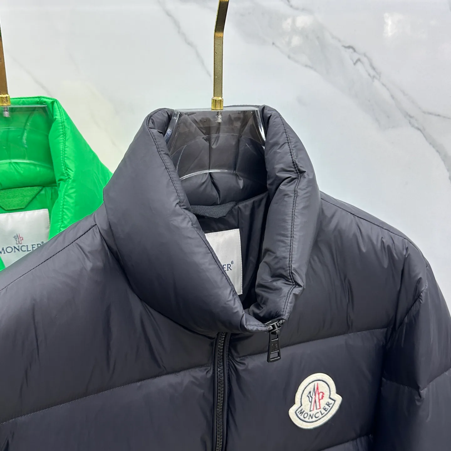 Куртки И Пуховики Мужские Moncler 2237538