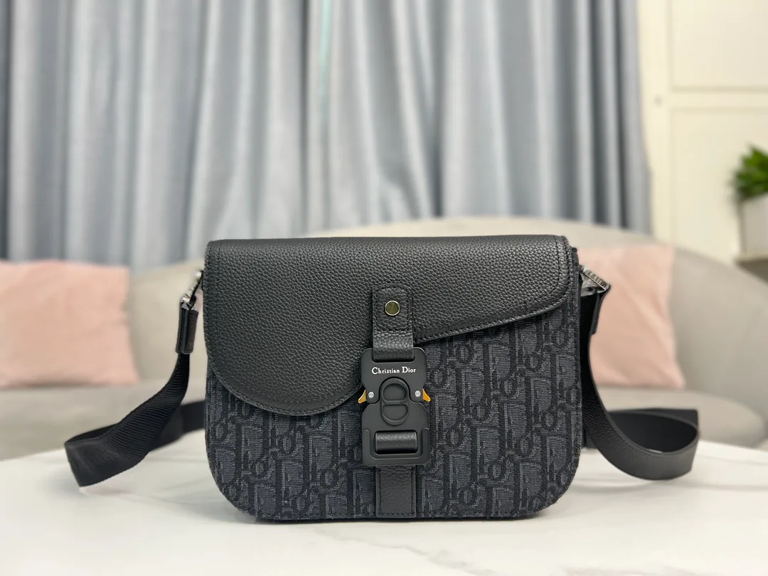 Сумки На Ремне Женские Christian Dior 21541