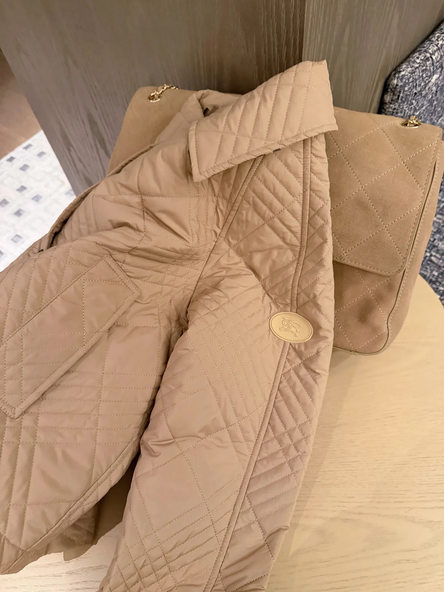 Куртки И Пуховики Женские Burberry 19567171