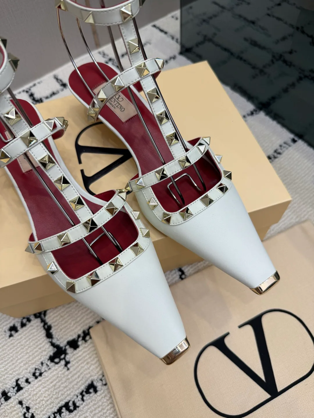 Босоножки Женские Valentino 17594503